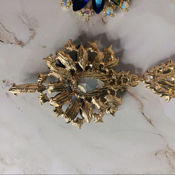 NEW Chandelier earrings with blue rhinestones - Picture 4 of 5